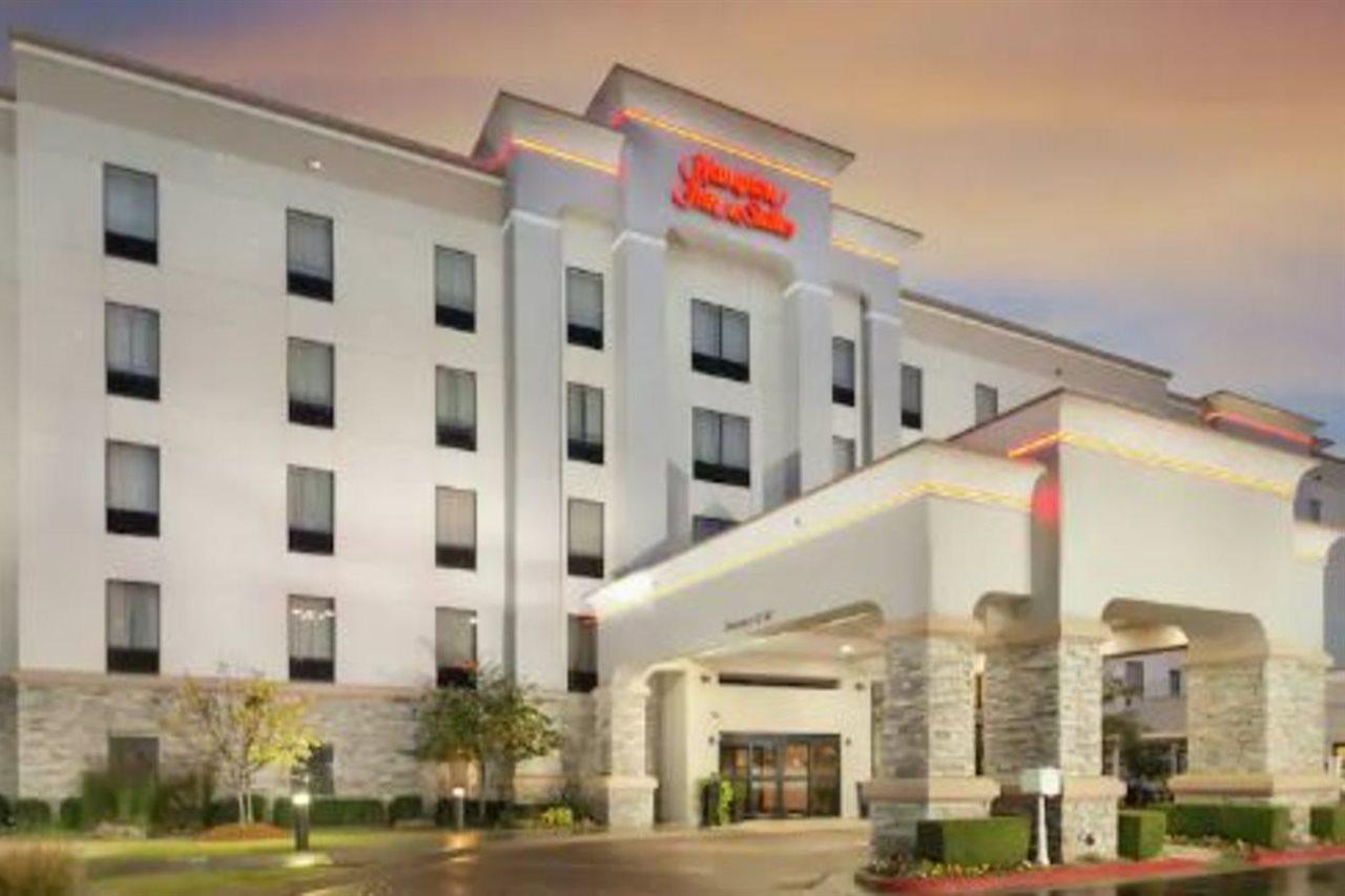 Hampton And Tulsa/catoosa Hotel