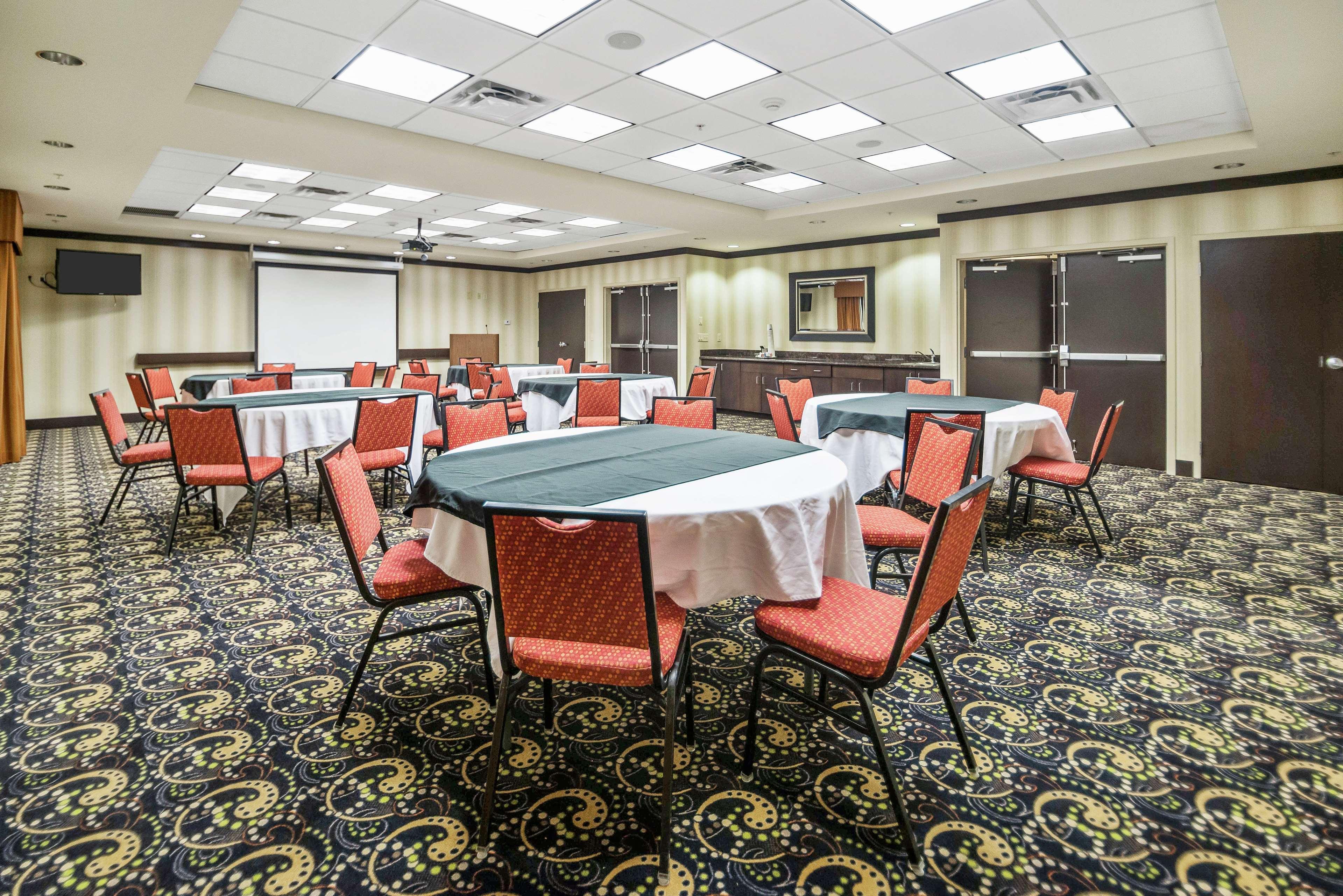 Hampton And Tulsa/catoosa Hotel 3*